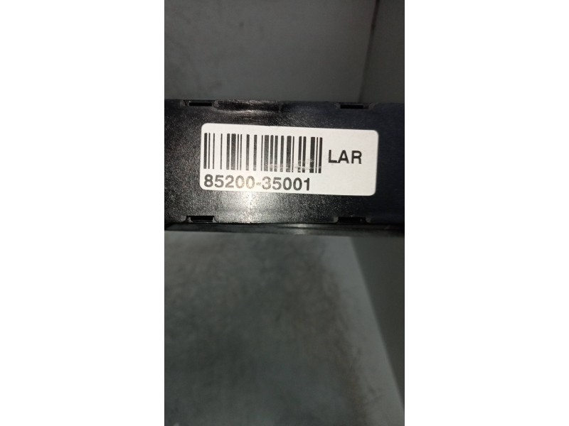 Recambio de mando multifuncion para ssangyong tivoli 1.6 turbodiesel cat referencia OEM IAM 8520035001  