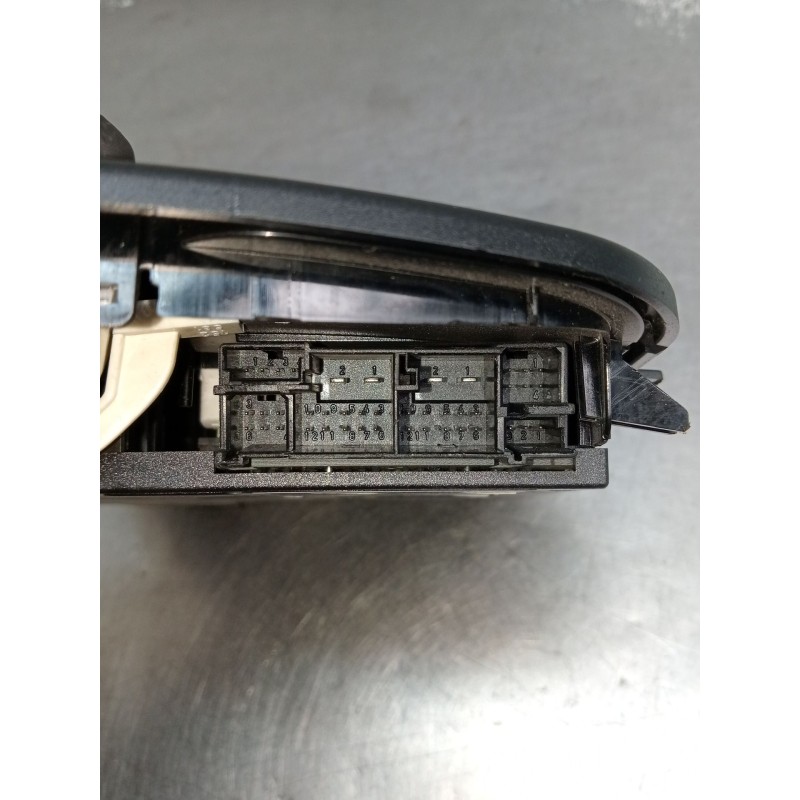 Recambio de luz interior para mercedes-benz clk (c209) clk 320 cdi (209.320) referencia OEM IAM A2098202201 2JM00939302 C209 200