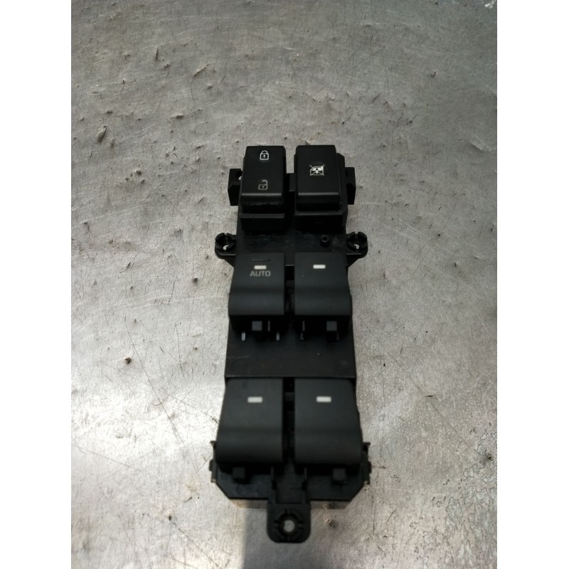 Recambio de mando elevalunas delantero izquierdo para hyundai tucson (tl, tle) 1.6 gdi referencia OEM IAM 93570D3041 5P 2015