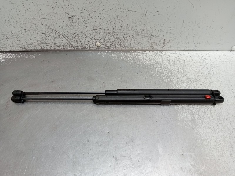 Recambio de amortiguadores capo para mercedes-benz clk (c209) clk 320 cdi (209.320) referencia OEM IAM   C209 2002