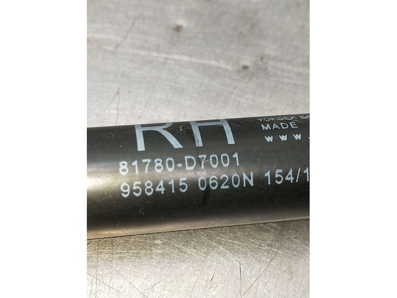 Recambio de amortiguadores maletero / porton para hyundai tucson (tl, tle) 1.6 gdi referencia OEM IAM 81780D7001  2015