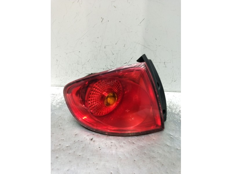 Recambio de piloto trasero izquierdo para seat altea (5p1) 2.0 tdi 16v referencia OEM IAM   2004