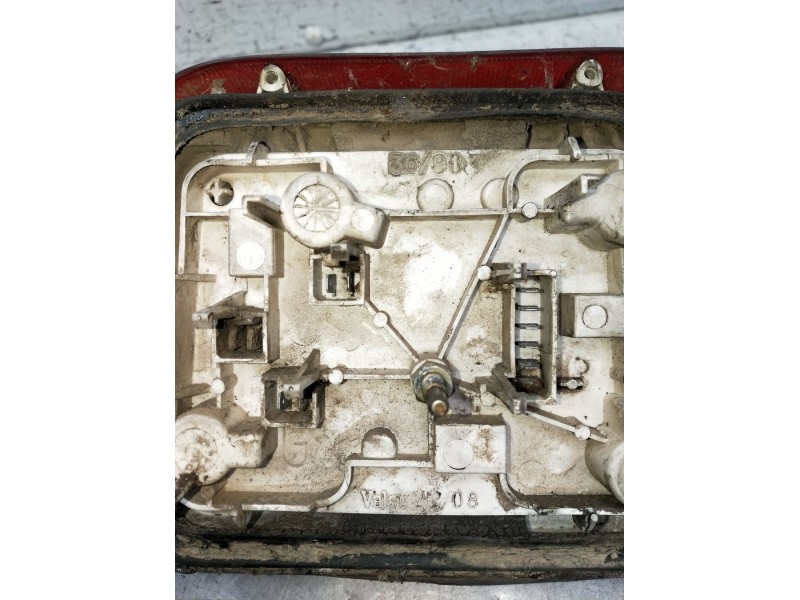 Recambio de piloto trasero izquierdo para peugeot 205 ii (20a/c) 1.7 diesel referencia OEM IAM   1990