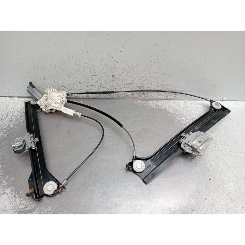 Recambio de elevalunas delantero izquierdo para mercedes-benz clk (c209) clk 320 cdi (209.320) referencia OEM IAM 0130821921  C2