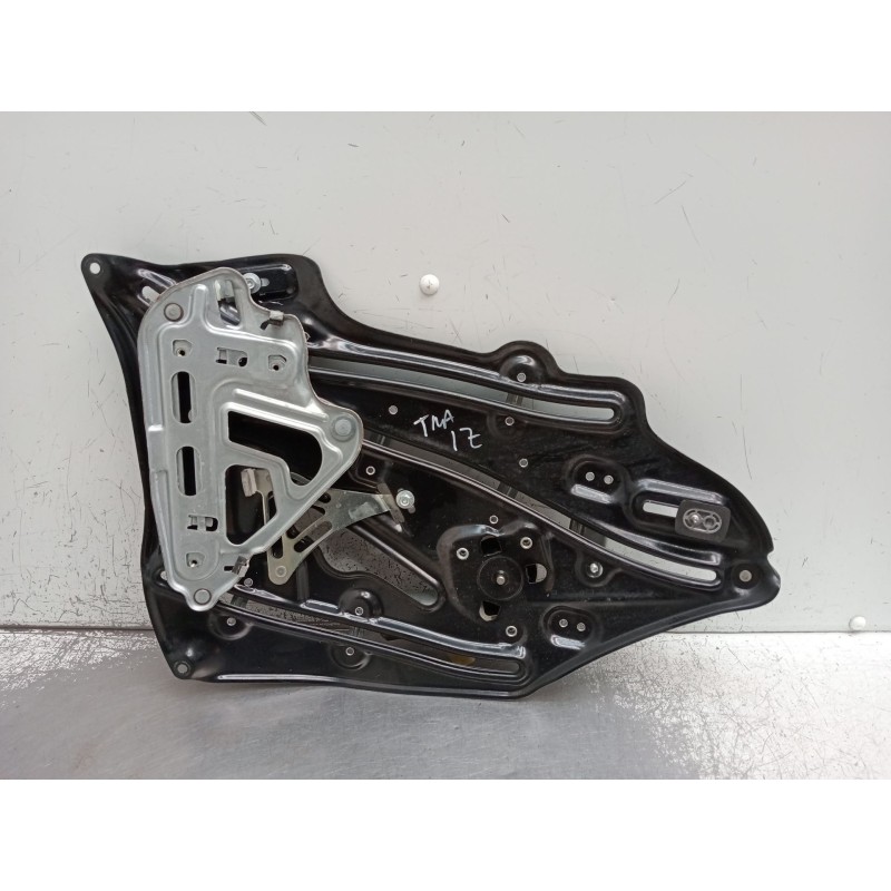 Recambio de elevalunas trasero izquierdo para mercedes-benz clk (c209) clk 320 cdi (209.320) referencia OEM IAM   C209 2002 2P