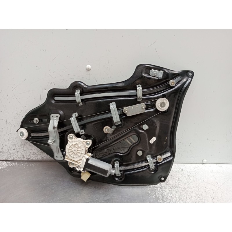 Recambio de elevalunas trasero izquierdo para mercedes-benz clk (c209) clk 320 cdi (209.320) referencia OEM IAM   C209 2002 2P