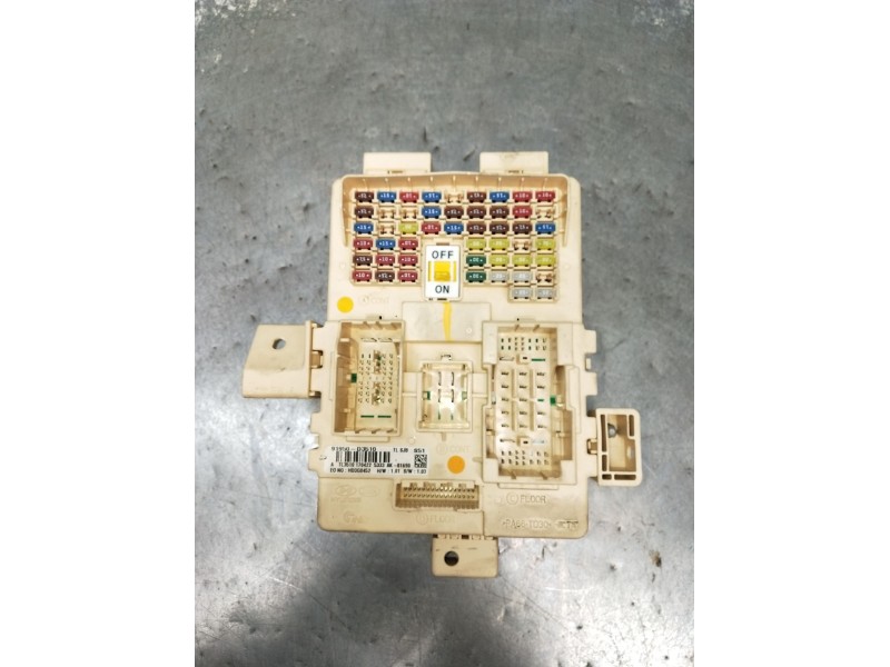 Recambio de caja reles / fusibles para hyundai tucson (tl, tle) 1.6 gdi referencia OEM IAM 91950D3510 TL35101704225333 2015
