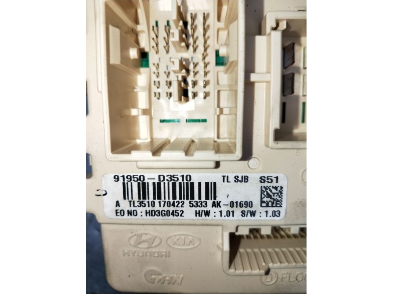 Recambio de caja reles / fusibles para hyundai tucson (tl, tle) 1.6 gdi referencia OEM IAM 91950D3510 TL35101704225333 2015