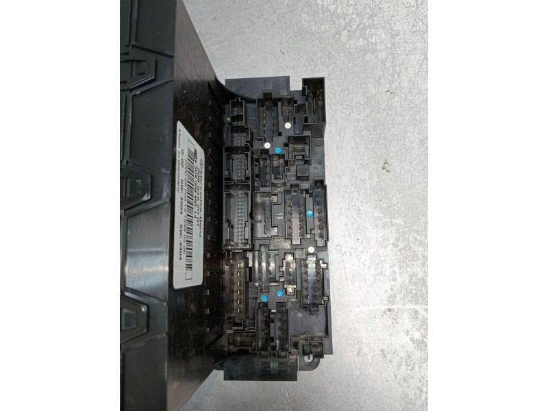 Recambio de caja reles / fusibles para mercedes-benz clk (c209) clk 320 cdi (209.320) referencia OEM IAM 2095452001 5DK00848513 