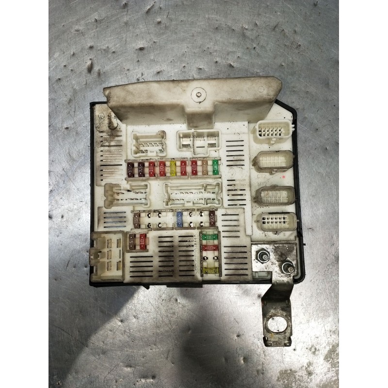Recambio de caja reles / fusibles para renault kangoo / grand kangoo ii (kw0/1_) 1.5 dci 85 (kw0k, kw0l, kw0b) referencia OEM IA