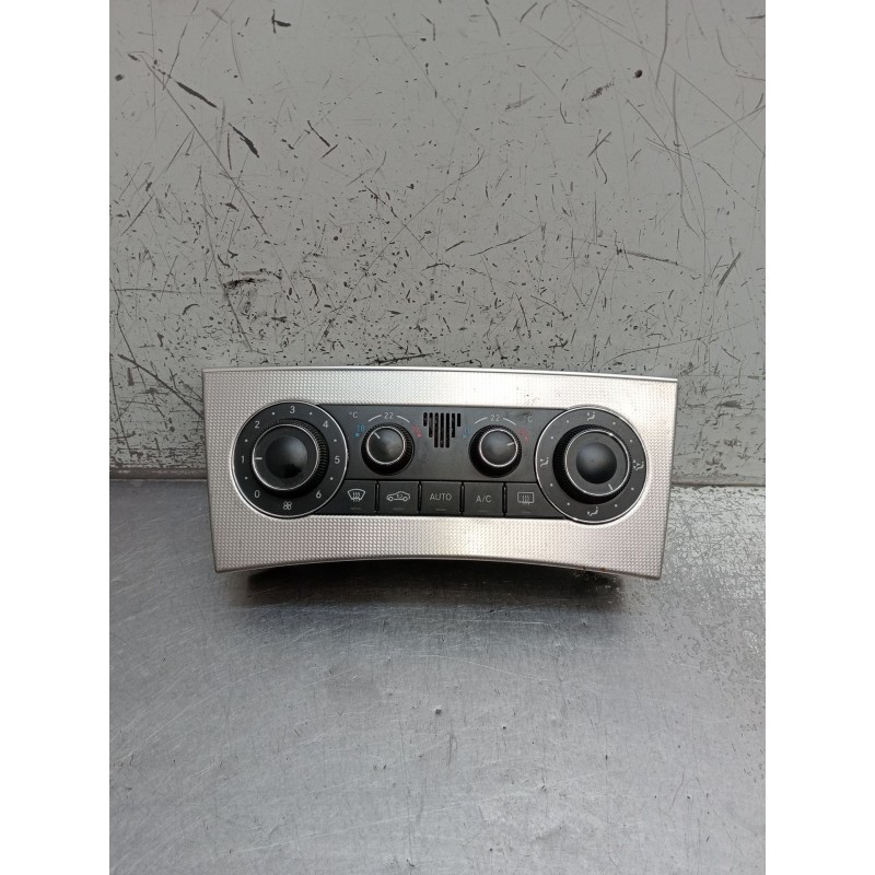 Recambio de mando calefaccion / aire acondicionado para mercedes-benz clk (c209) clk 320 cdi (209.320) referencia OEM IAM A20383