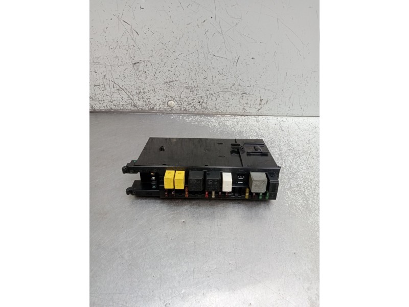 Recambio de caja reles / fusibles para mercedes-benz clk (c209) clk 320 cdi (209.320) referencia OEM IAM 2035453801 5DK00848613 