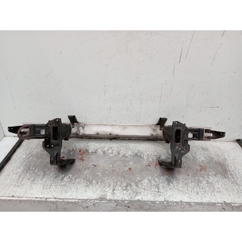 Recambio de refuerzo paragolpes delantero para mercedes-benz clk (c209) clk 320 cdi (209.320) referencia OEM IAM   C209 2002