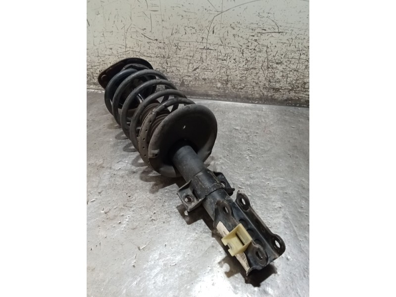 Recambio de amortiguador delantero derecho para volvo s60 i (384) 2.4 referencia OEM IAM 8667248A  00
