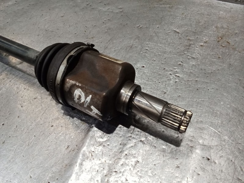 Recambio de transmision delantera izquierda para volvo s60 i (384) 2.4 referencia OEM IAM P8689872 T030220 00