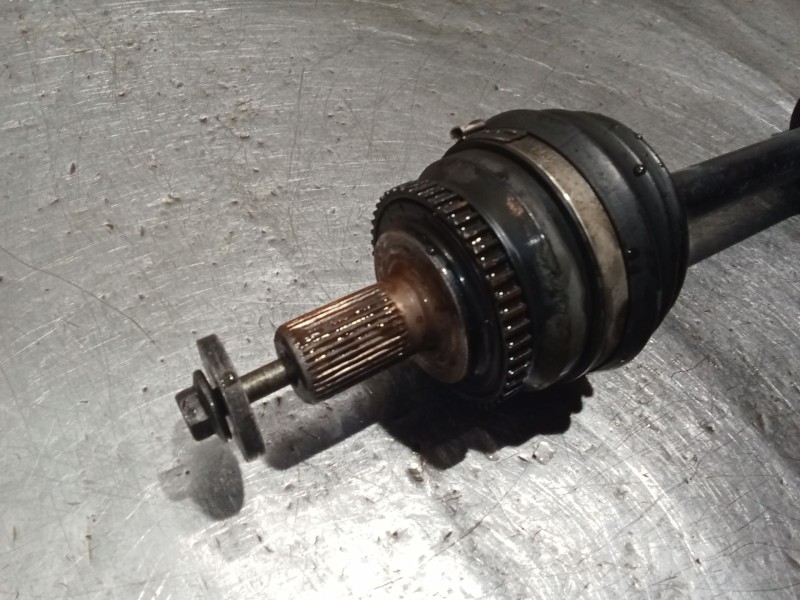 Recambio de transmision delantera izquierda para volvo s60 i (384) 2.4 referencia OEM IAM P8689872 T030220 00