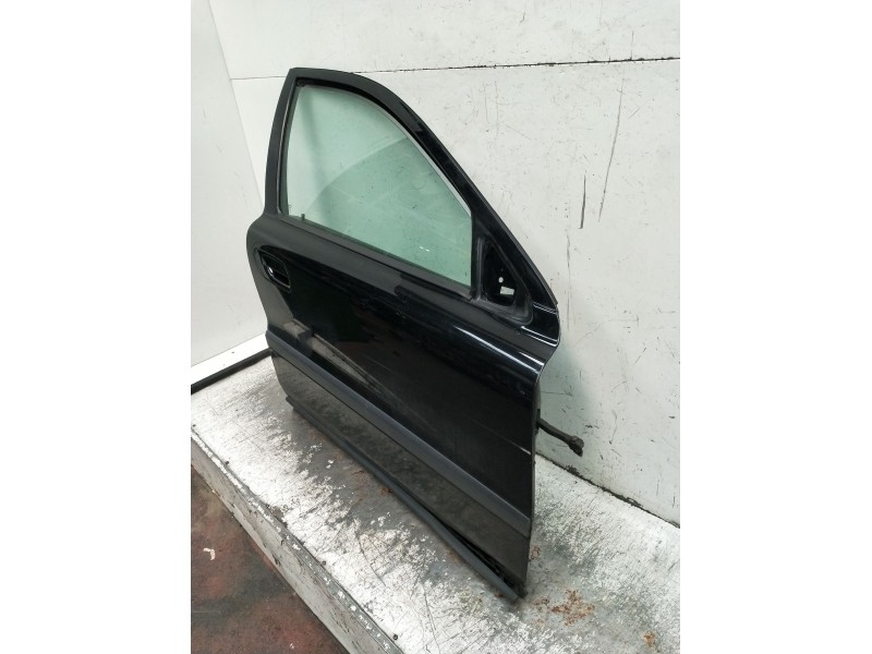 Recambio de puerta delantera derecha para volvo s60 i (384) 2.4 referencia OEM IAM  4P 2000