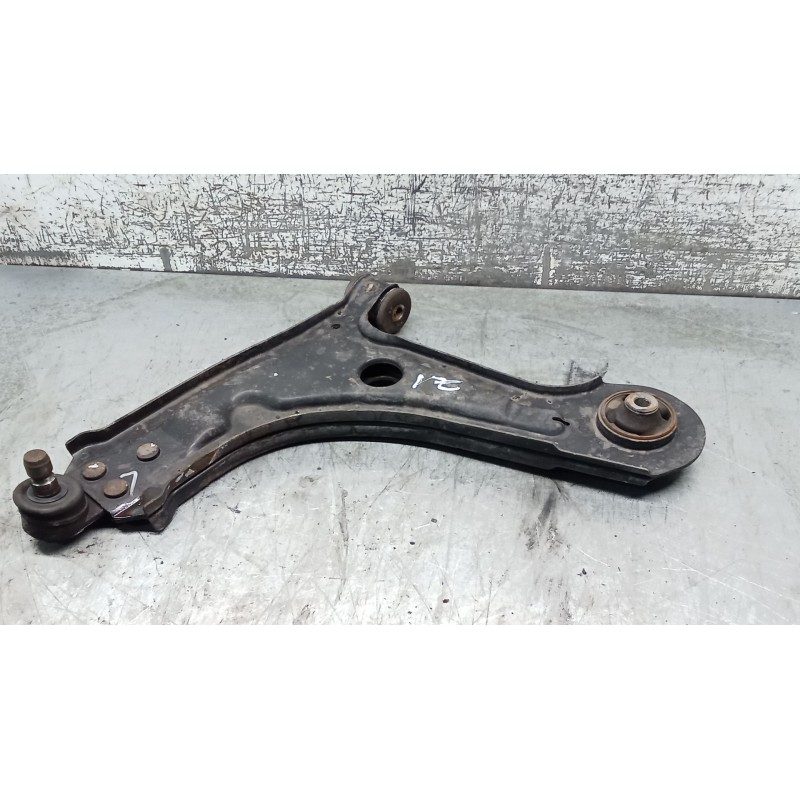 Recambio de brazo suspension inferior delantero izquierdo para daewoo nubira sedán (j200) 1.6 referencia OEM IAM   03
