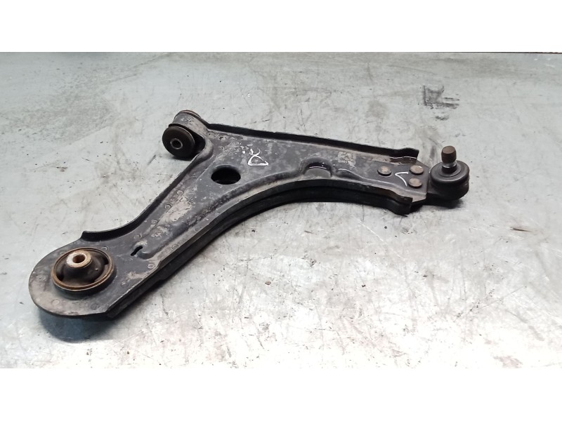 Recambio de brazo suspension inferior delantero derecho para daewoo nubira sedán (j200) 1.6 referencia OEM IAM   03