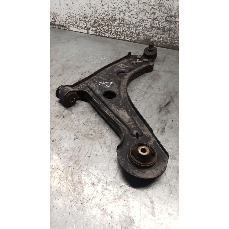 Recambio de brazo suspension inferior delantero derecho para daewoo nubira sedán (j200) 1.6 referencia OEM IAM   03