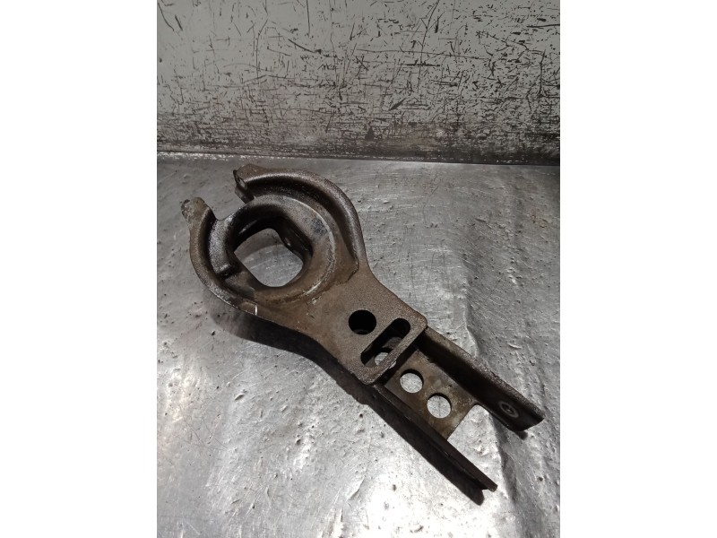Recambio de brazo suspension inferior trasero izquierdo para volvo s60 i (384) 2.4 referencia OEM IAM  00 CENTRO