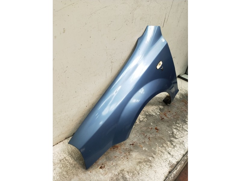 Recambio de aleta delantera izquierda para daewoo nubira sedán (j200) 1.6 referencia OEM IAM   2003