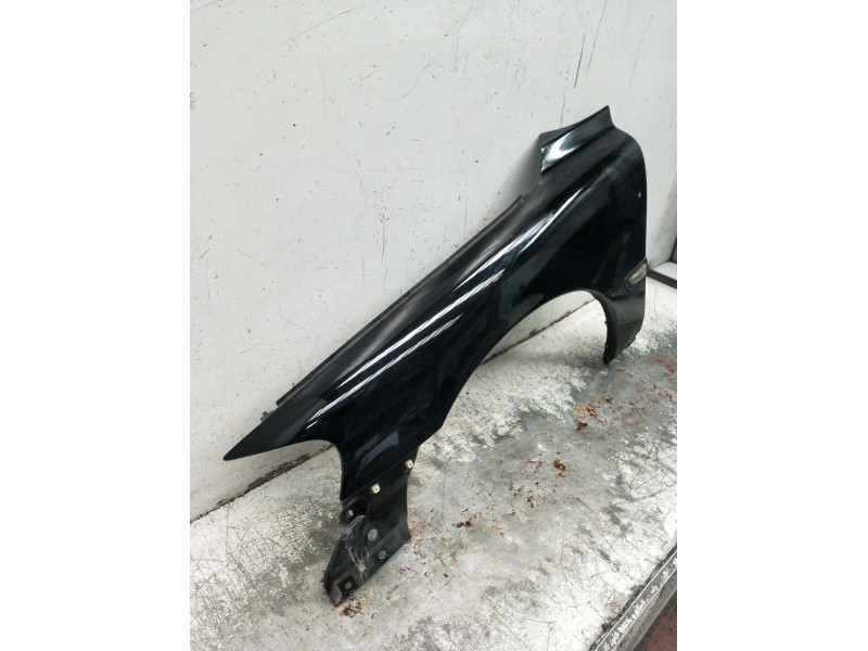 Recambio de aleta delantera izquierda para volvo s60 i (384) 2.4 referencia OEM IAM  VER FOTOS 2000