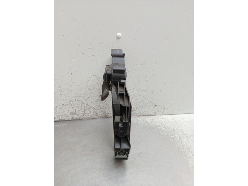 Recambio de potenciometro pedal para mercedes-benz clk (c209) clk 320 cdi (209.320) referencia OEM IAM A2033000604  C209 2002