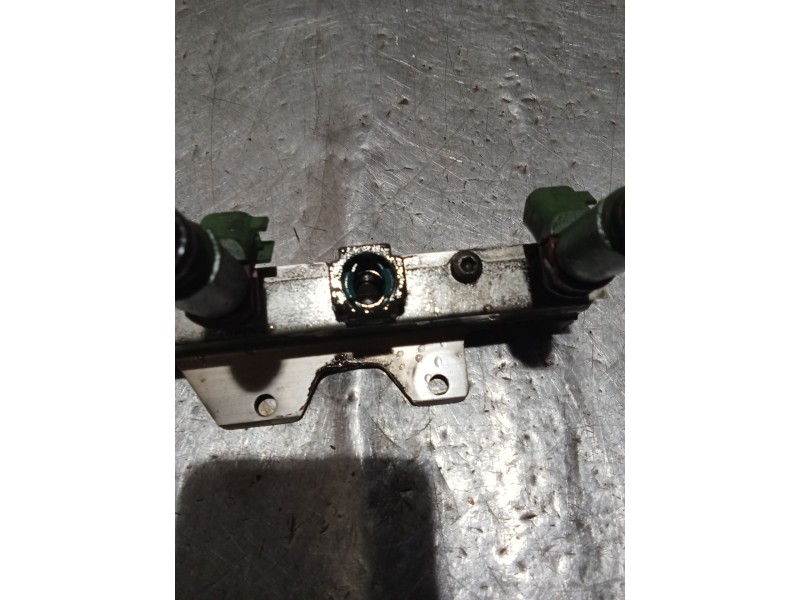 Recambio de rampa inyectora para volvo s60 i (384) 2.4 referencia OEM IAM   00
