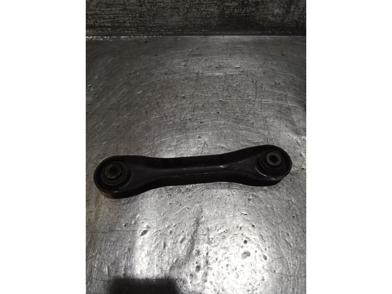 Recambio de brazo suspension superior trasero izquierdo para ford focus i (daw, dbw) 1.8 tdci referencia OEM IAM  02 ANTERIOR