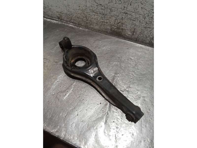 Recambio de brazo suspension inferior trasero derecho para ford focus i (daw, dbw) 1.8 tdci referencia OEM IAM   POSTERIOR