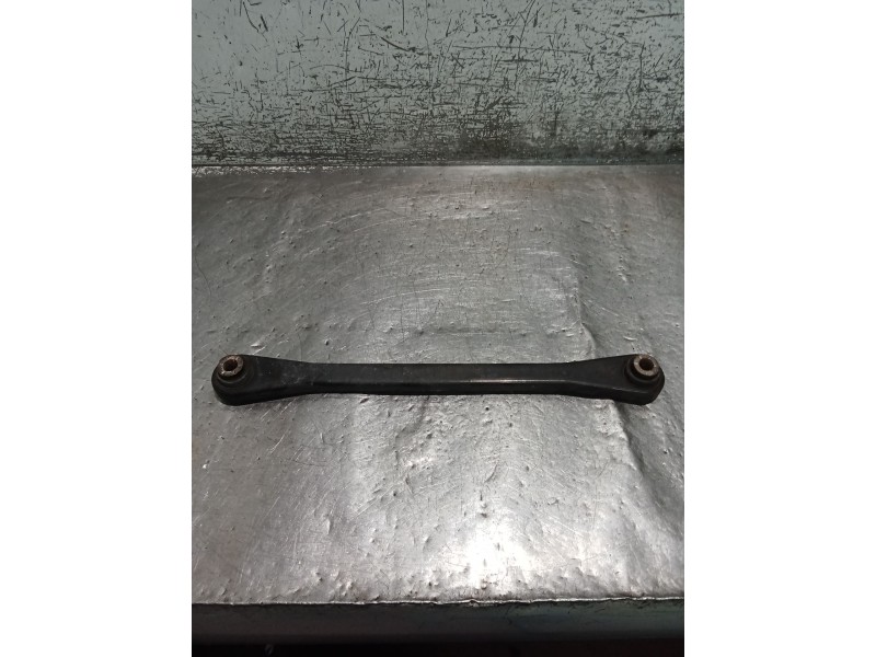 Recambio de brazo suspension inferior trasero derecho para peugeot 407 (6d_) 1.6 hdi 110 (6d9hzc, 6d9hyc) referencia OEM IAM  PO