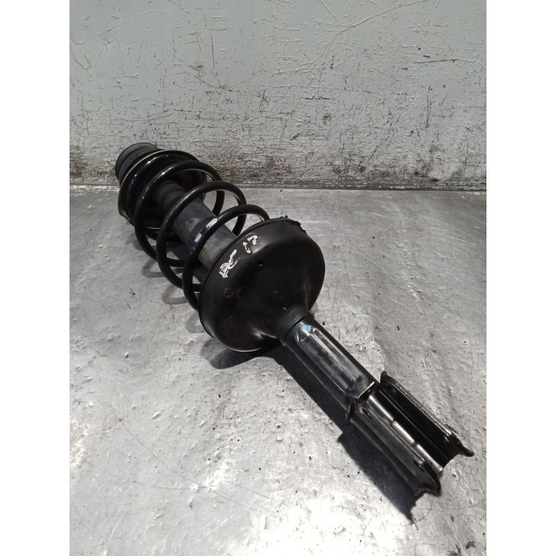 Recambio de amortiguador delantero izquierdo para renault clio ii (bb_, cb_) 1.9 dti (b/cb0u) referencia OEM IAM  19DTI 1998