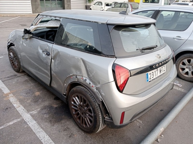 mini cooper c del año 2024