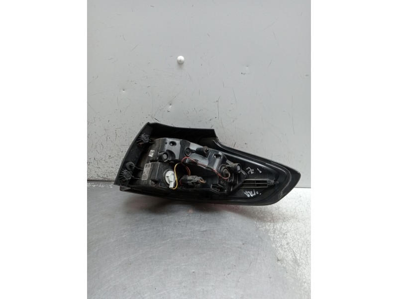 Recambio de piloto trasero izquierdo para opel zafira tourer c (p12) 1.6 cdti (75) referencia OEM IAM 13292361 428448700 2012