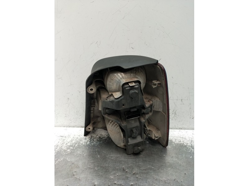Recambio de piloto trasero izquierdo para volkswagen touran (1t1, 1t2) 1.9 tdi referencia OEM IAM   2007