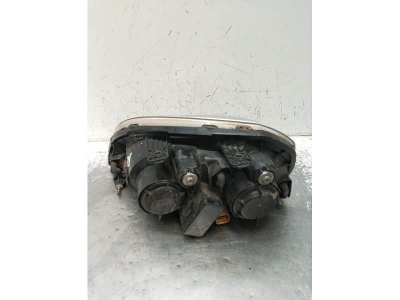Recambio de faro derecho para daewoo nubira sedán (j200) 1.6 referencia OEM IAM   2003