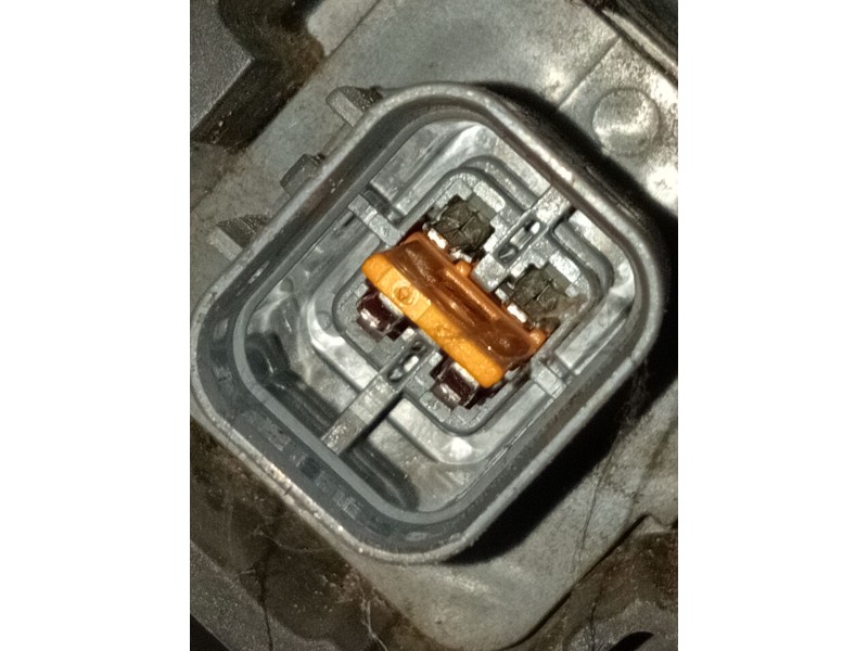 Recambio de faro izquierdo para ssangyong actyon sports xdi 4wd referencia OEM IAM   2007
