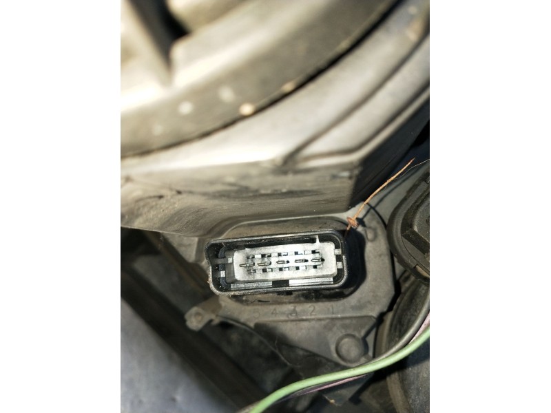 Recambio de faro izquierdo para renault megane ii sedán (lm0/1_) 1.5 dci (lm1e) referencia OEM IAM   2006