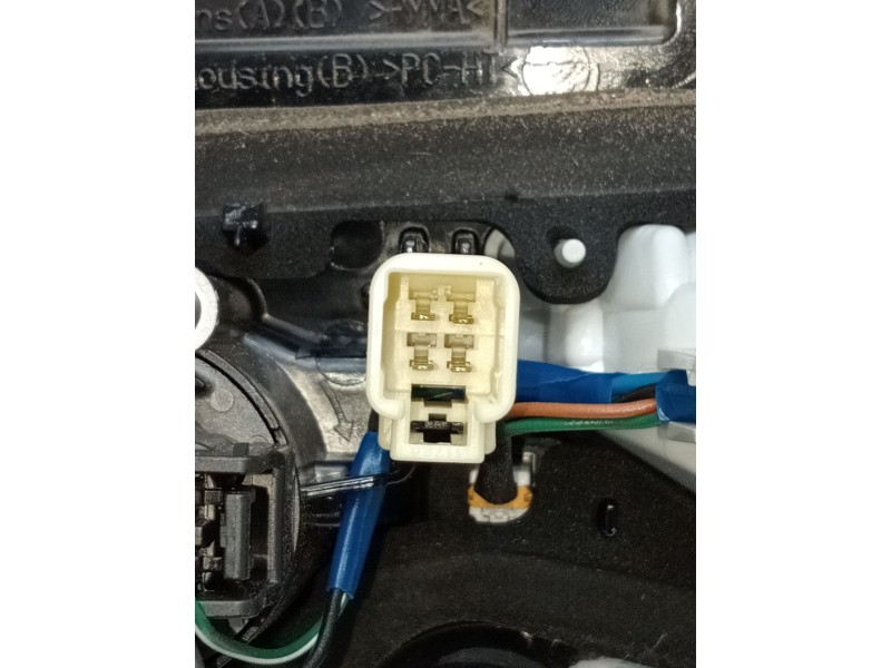 Recambio de piloto trasero izquierdo interior para toyota rav 4 v (_a5_, _h5_) 2.5 hybrid awd (axah54) referencia OEM IAM 815904