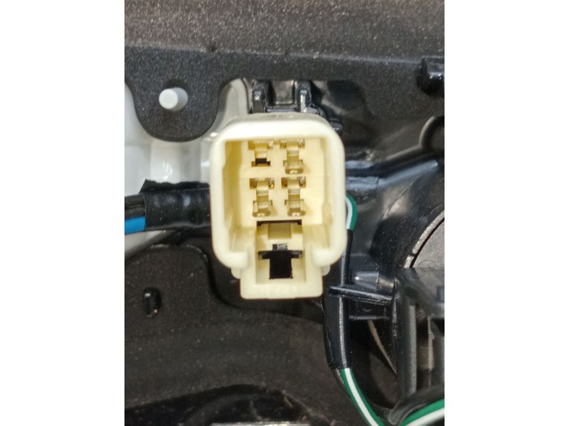 Recambio de piloto trasero derecho interior para toyota rav 4 v (_a5_, _h5_) 2.5 hybrid awd (axah54) referencia OEM IAM 81580421