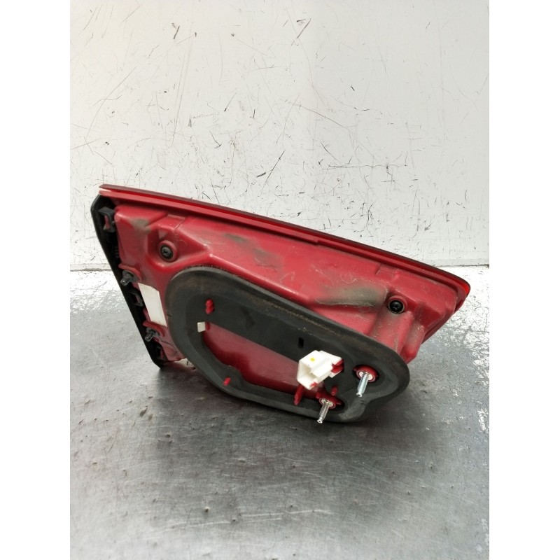 Recambio de piloto trasero derecho interior para kia sportage concept 4x2 referencia OEM IAM   2010