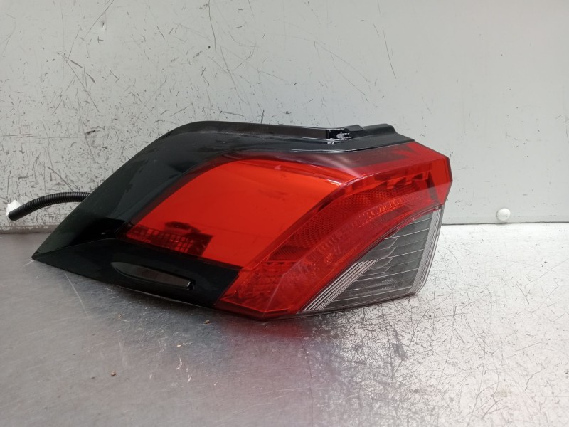 Recambio de piloto trasero izquierdo para toyota rav 4 v (_a5_, _h5_) 2.5 hybrid awd (axah54) referencia OEM IAM 8156042230 A4S1