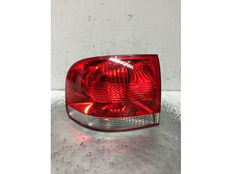 Recambio de piloto trasero izquierdo para volkswagen touareg (7la, 7l6, 7l7) 3.0 v6 tdi referencia OEM IAM   2002