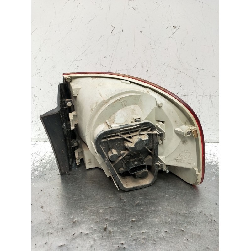 Recambio de piloto trasero izquierdo para volkswagen touareg (7la, 7l6, 7l7) 3.0 v6 tdi referencia OEM IAM   2002
