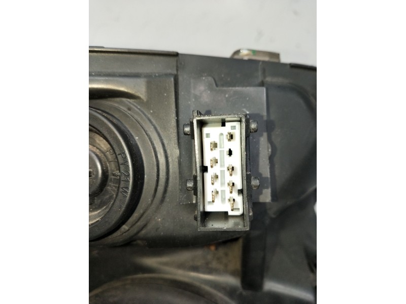 Recambio de faro izquierdo para citroën c2 (jm_) 1.4 hdi referencia OEM IAM 9680128380  2003