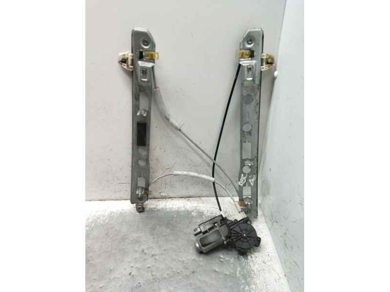 Recambio de elevalunas delantero derecho para renault megane ii sedán (lm0/1_) 1.5 dci (lm1e) referencia OEM IAM  4P 2006