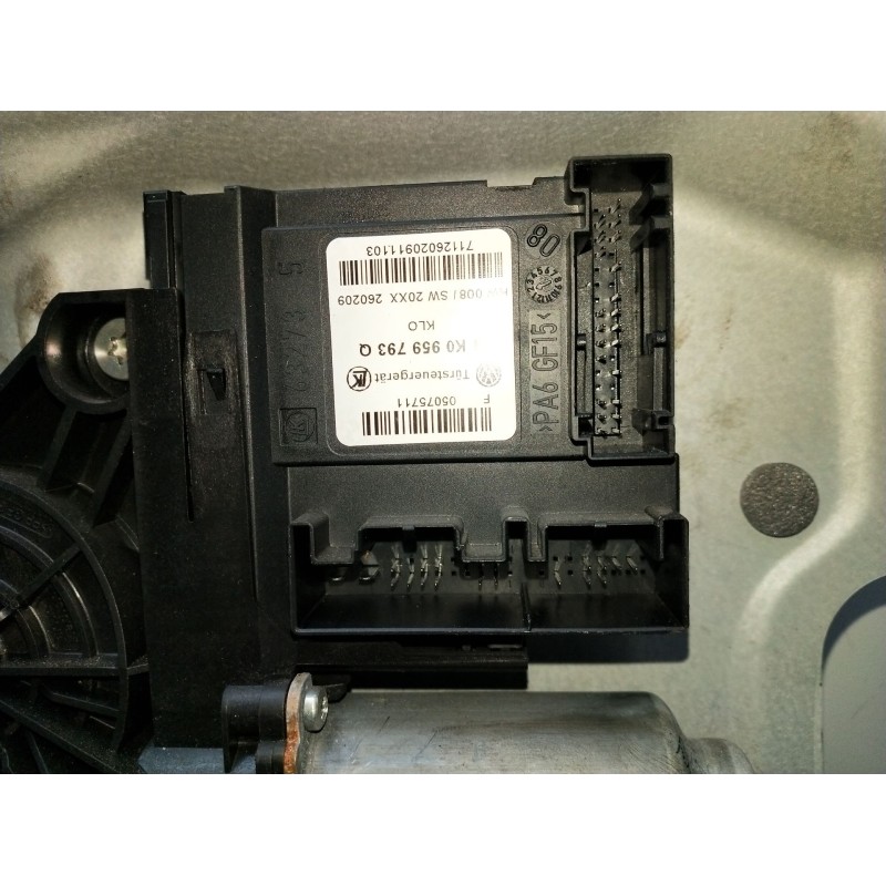 Recambio de elevalunas delantero izquierdo para volkswagen touran (1t1, 1t2) 1.9 tdi referencia OEM IAM 402229C 5P 2007