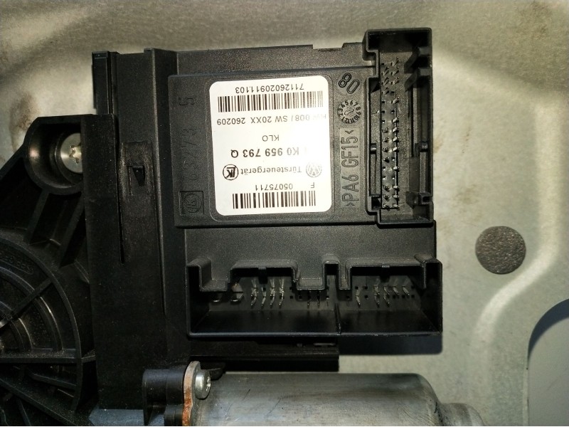Recambio de elevalunas delantero izquierdo para volkswagen touran (1t1, 1t2) 1.9 tdi referencia OEM IAM 402229C 5P 2007