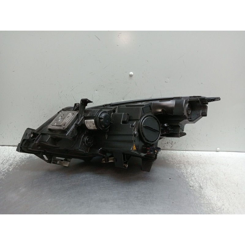 Recambio de faro derecho para opel zafira tourer c (p12) 1.6 cdti (75) referencia OEM IAM 13401002 XENON 130702398300 2012